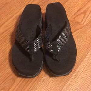 Volatile wedge sandals